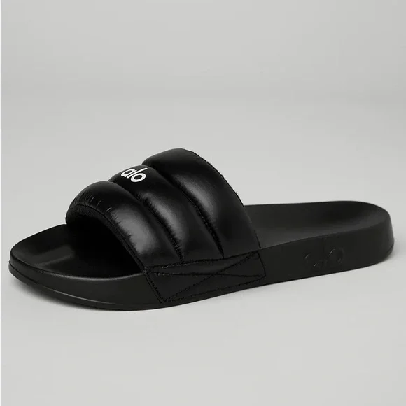 ALO Yoga cloud Slippers/slides - Picture 2 of 5